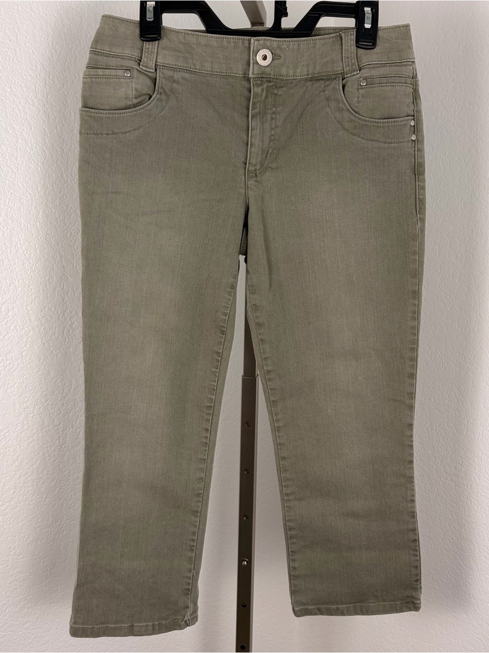 Chico’s Platinum Green Washed Capri Jeans
